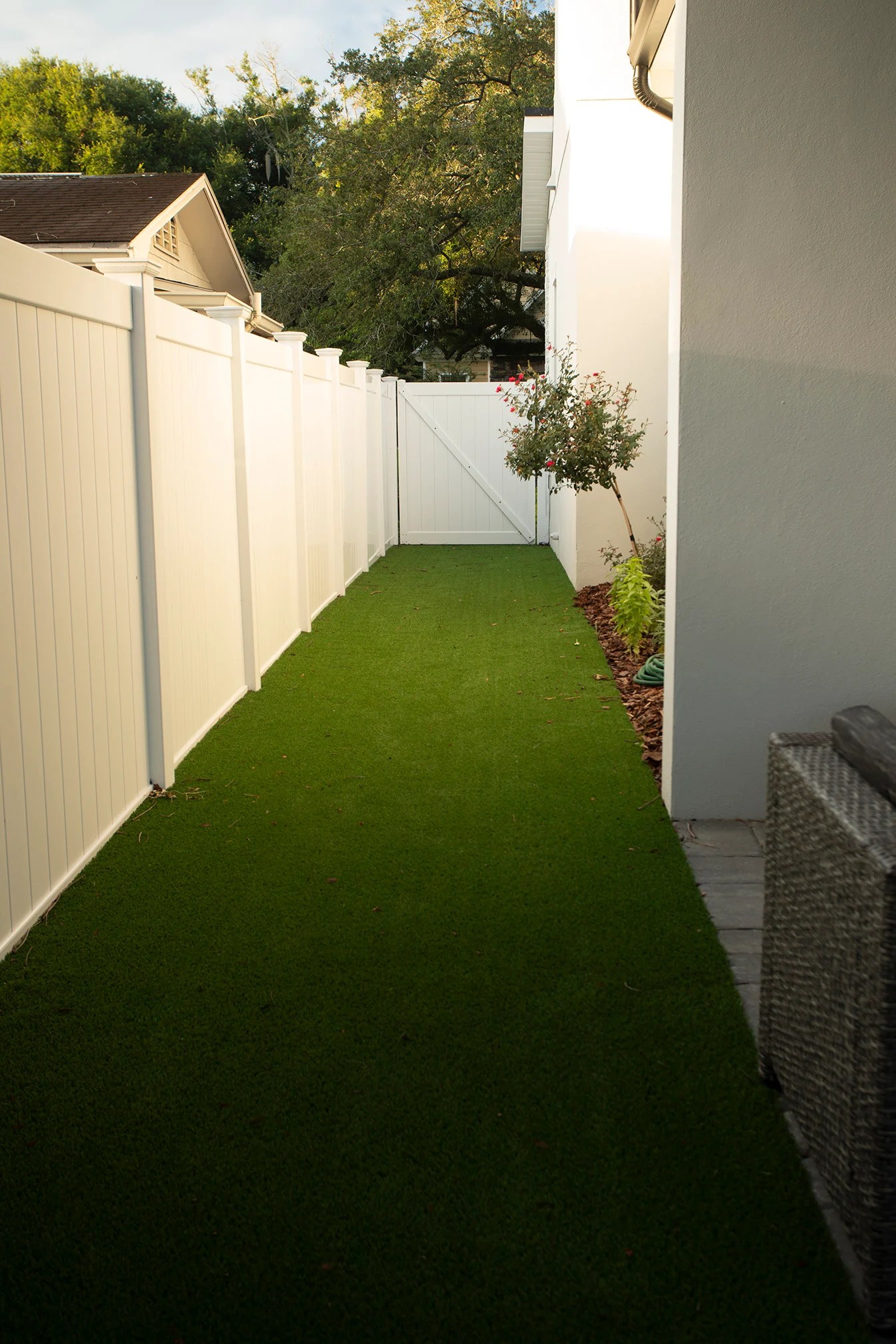 Artificial Turf For Dogs Pros and Cons You Should Consider in Florida